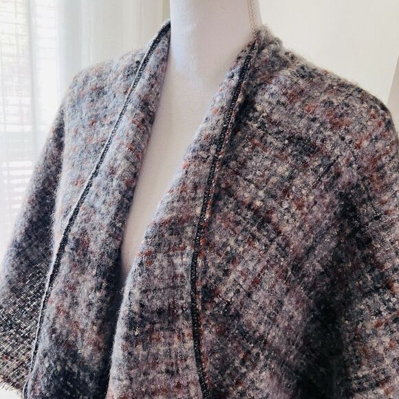 Cejon Thick Knit Luxurious Cozy Gray Fringed Wrap - One Size - Picture 2 of 6